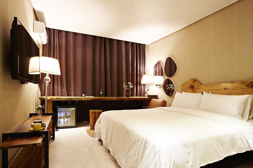 Hotel Namoo Cheong-Ju تشونغجو الغرفة الصورة
